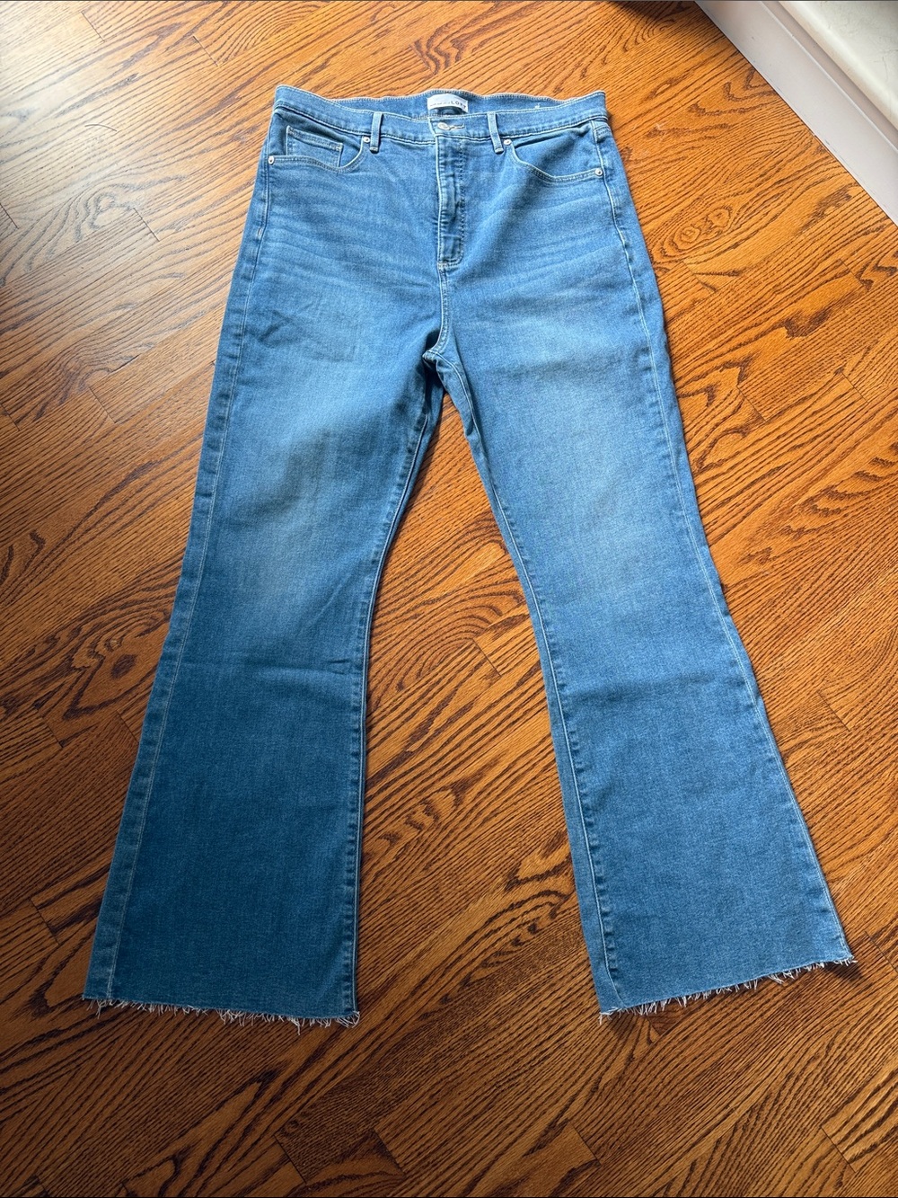 LOFT light wash high-rise slim flare jeans, Sz 14